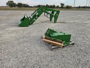 Main image John Deere 740